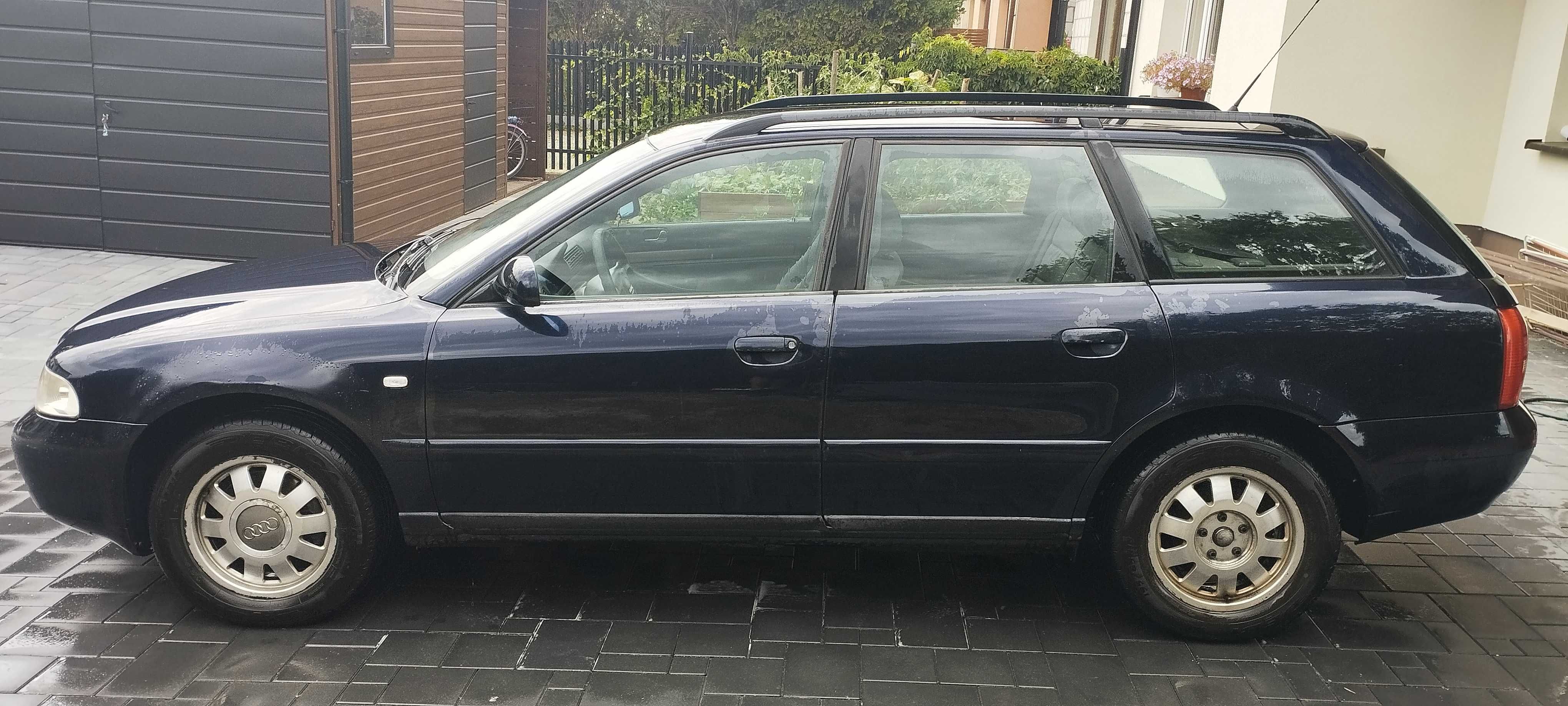 Audi A4 kombi 2001r. 1.9 Tdi