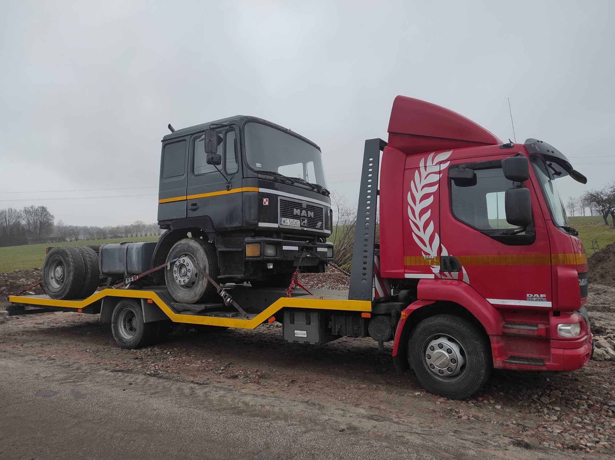 Laweta pomoc  drogowa transport maszyn rolniczych bud koparki kombajny