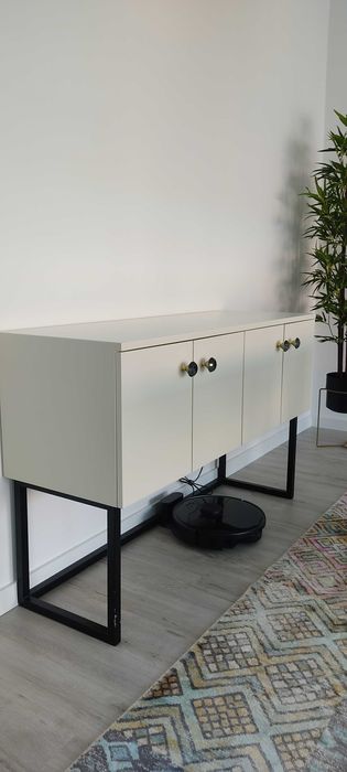 Aparador lacado feito por medida