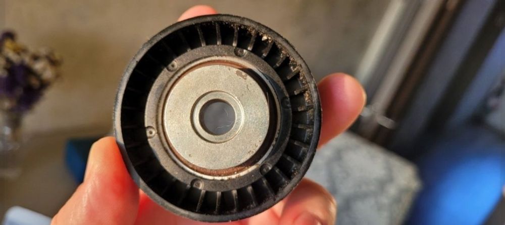 Ролик натяжний ременя поліклинового (приводного) 0398 
Бренд: CaffaroН