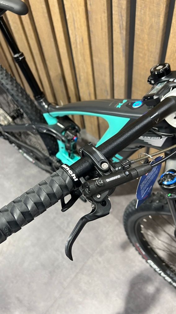 Nova E-Bike Carbono Bianchi T-Tronik FX PRO