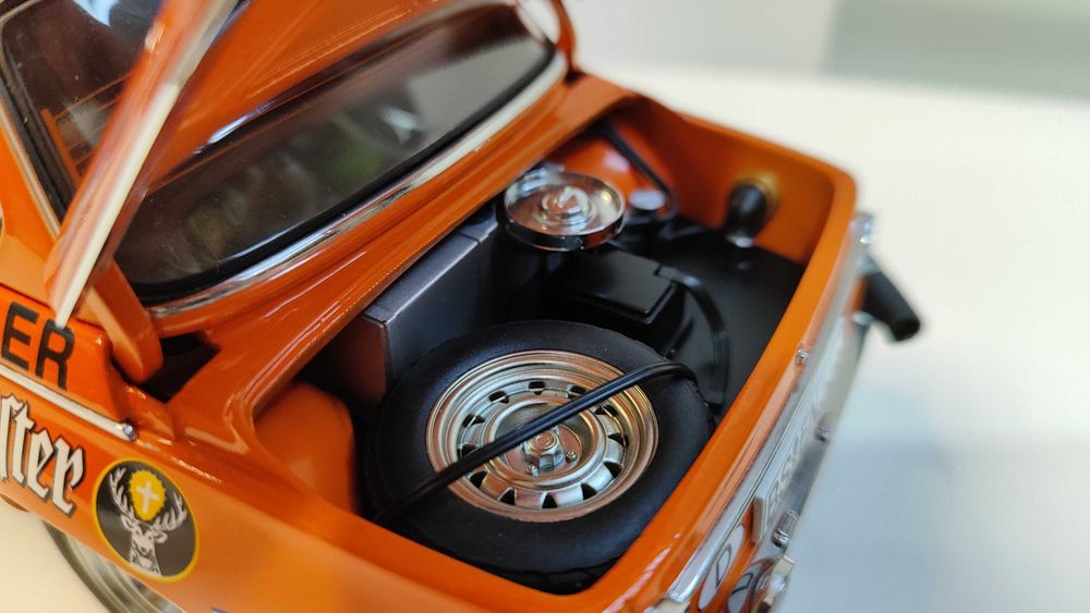 BMW 2002 Rally Monte Carlo 1973 Jagermeister AUTOart 1/18