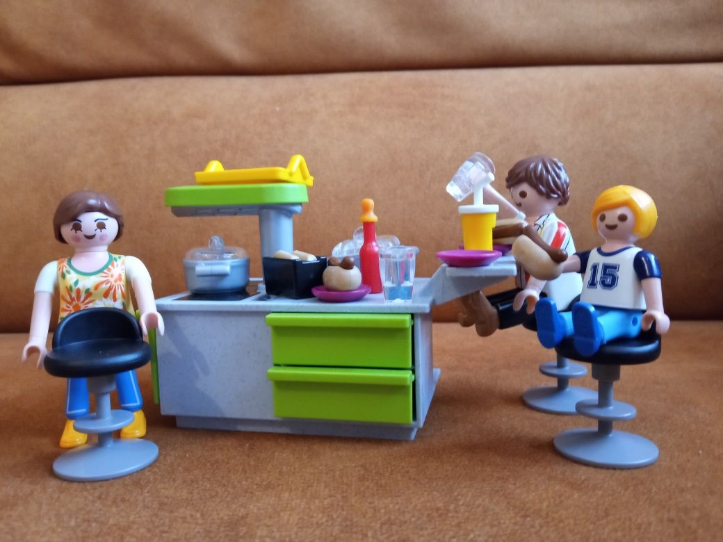 Zestaw klocków Playmobil dla dzieci kuchnia / dom + gratis figurka