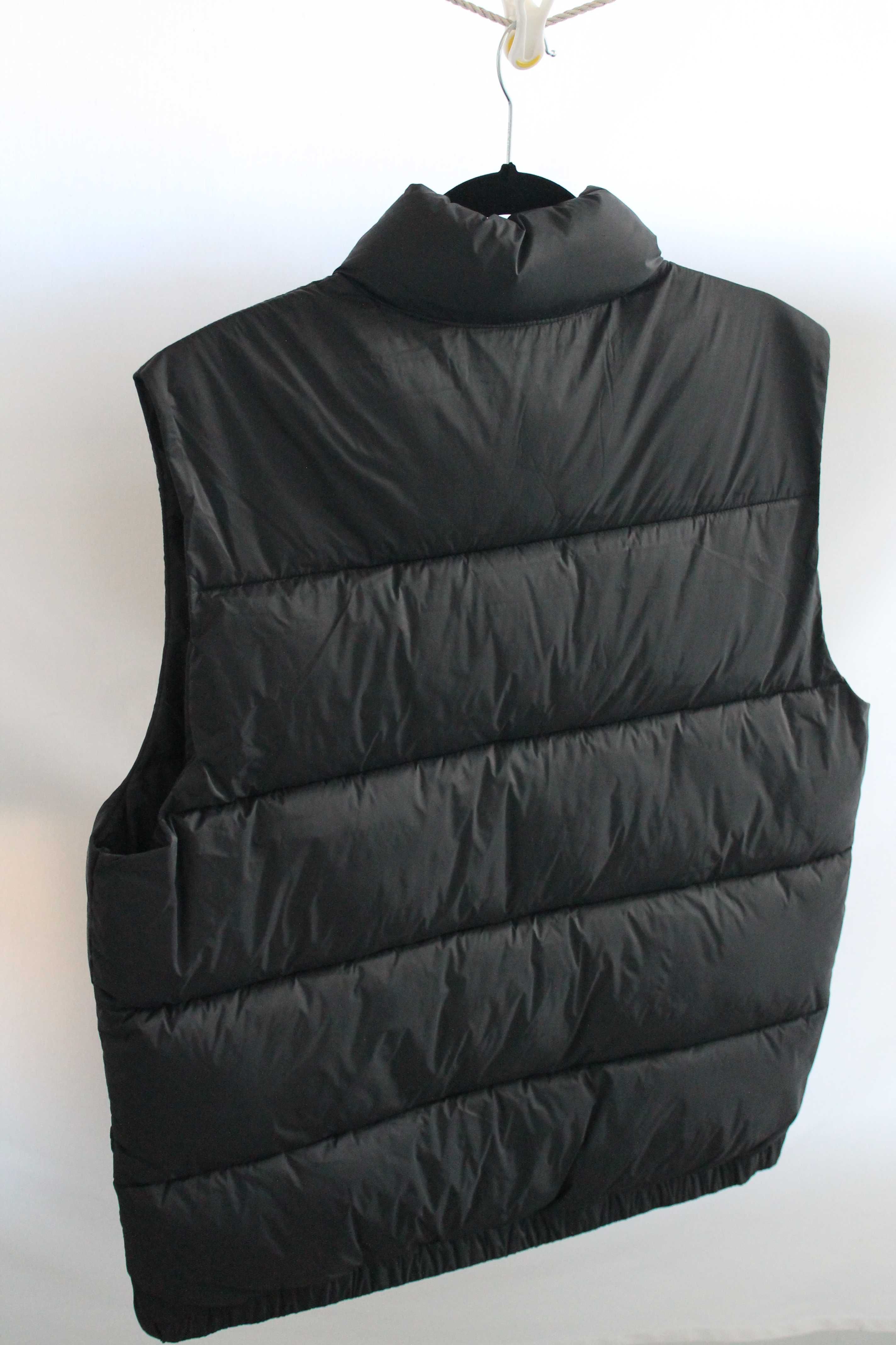 Жилетка GAP Recycled Puffer Vest, розмір М