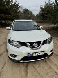 Продам Nissan Rogue 2016г