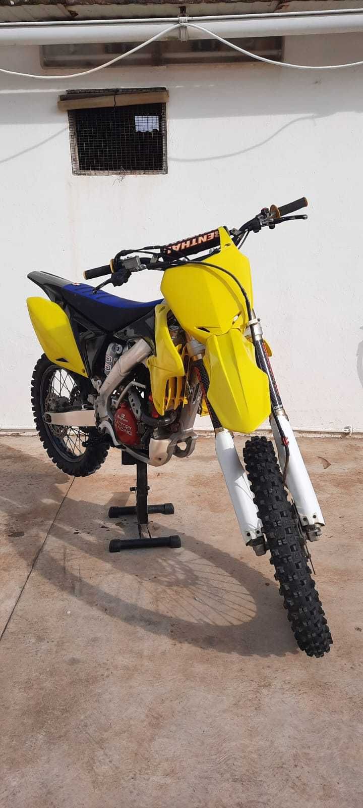 Vendo Suzuki rmz 250