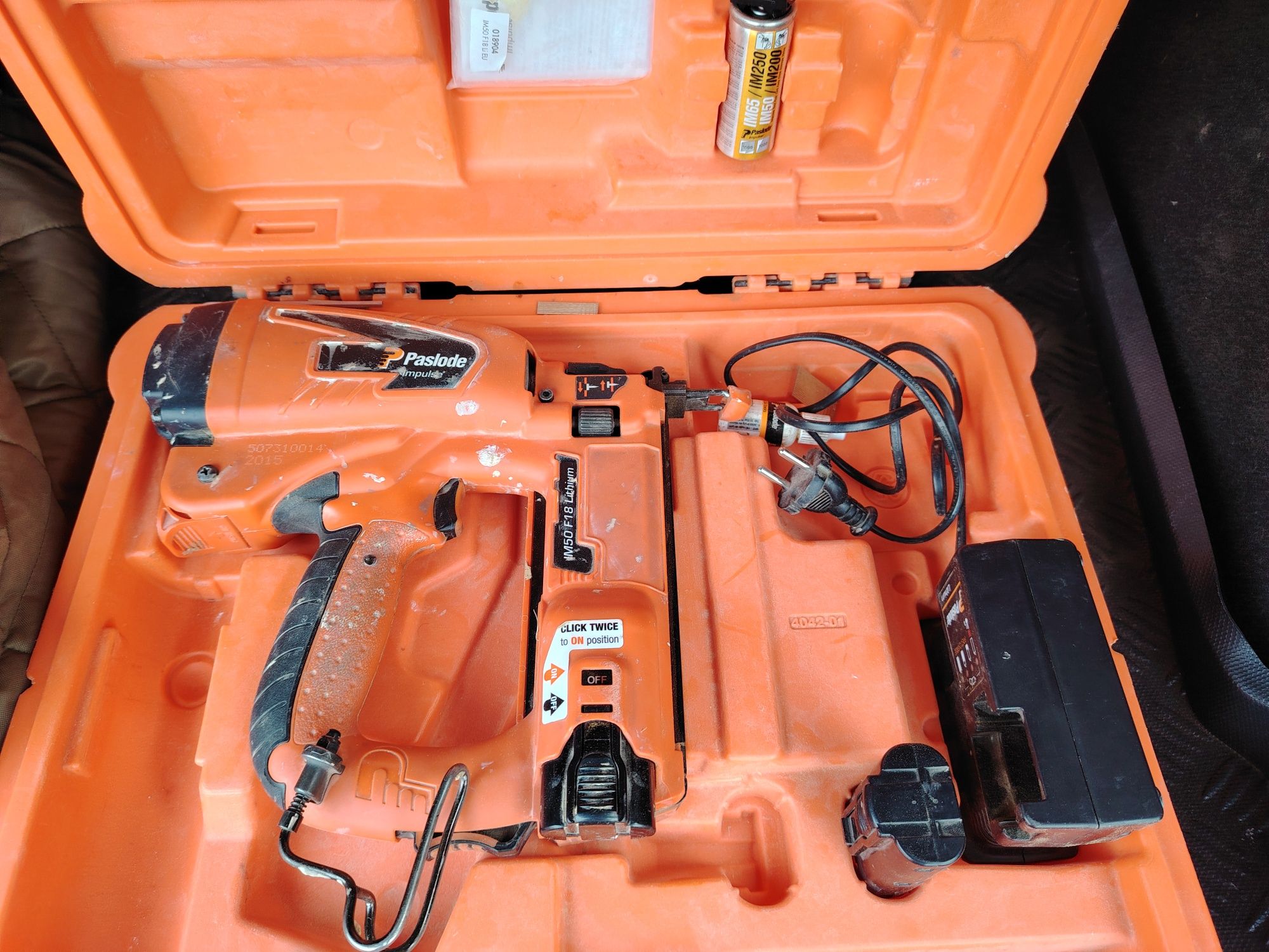 Paslode im50 F18 Lithium