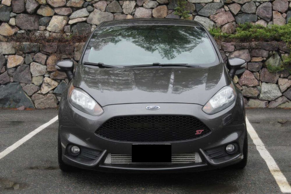 Ford Fiesta ST      2016