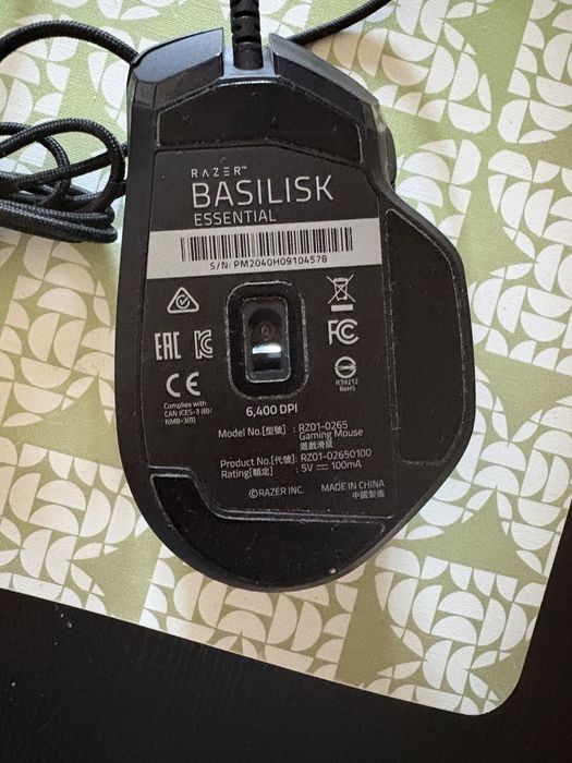 Rato razer essential