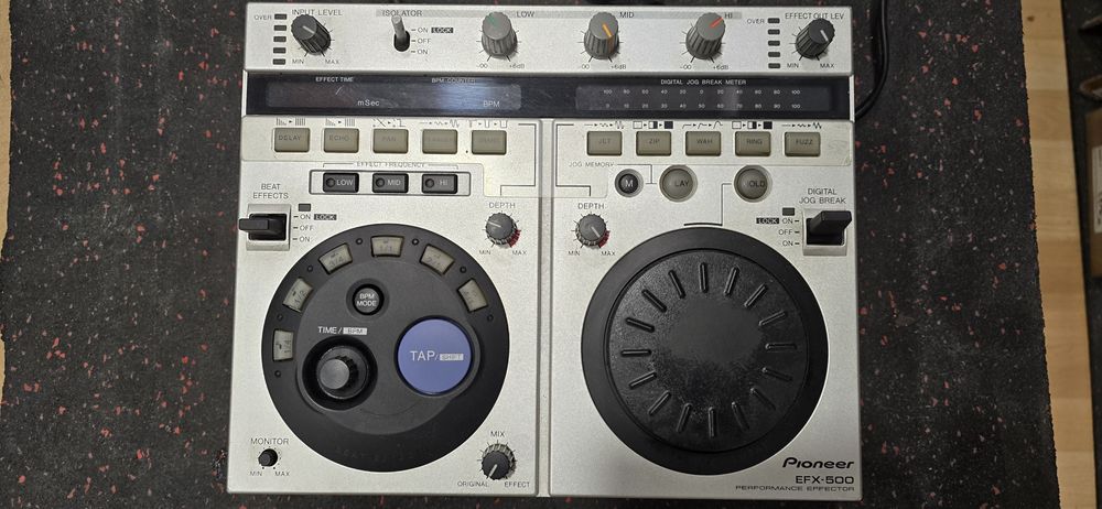 Pioneer efx-500.