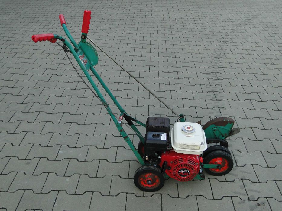 KRAWĘDZIARKA do trawy obrzeży WYCINARKA DARNI HONDA Profesjonalna