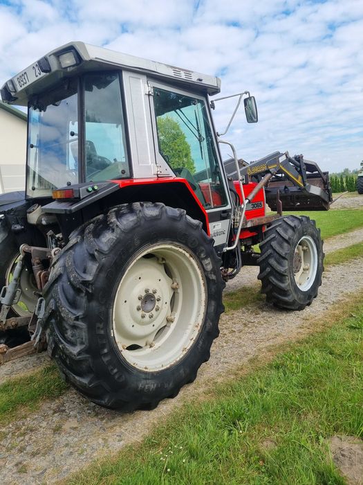 MF 3065 z ładowaczem, sprowadzony, stan BDB.