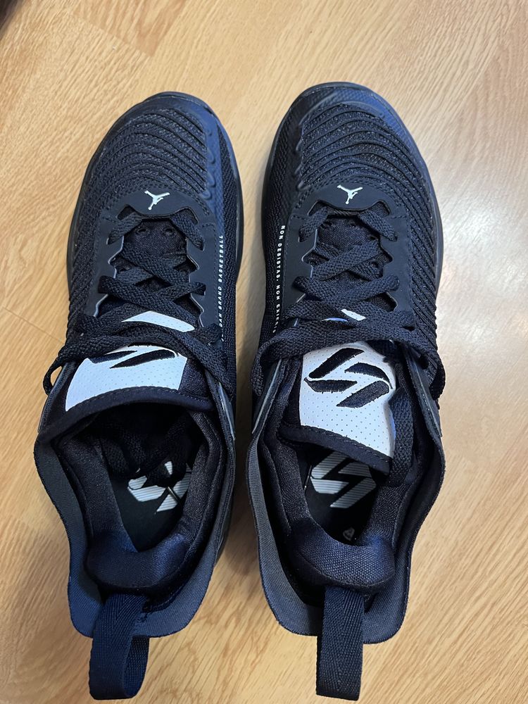 Кросівки Nike Jordan Luka, розмір 40.5/25.5 см.