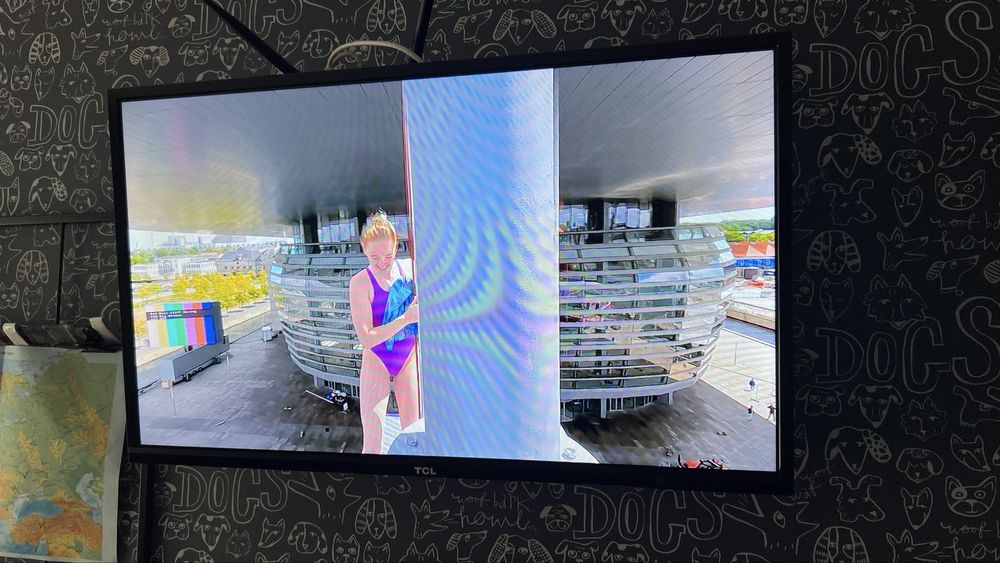 Телевізор TCL 32”. D42Series
