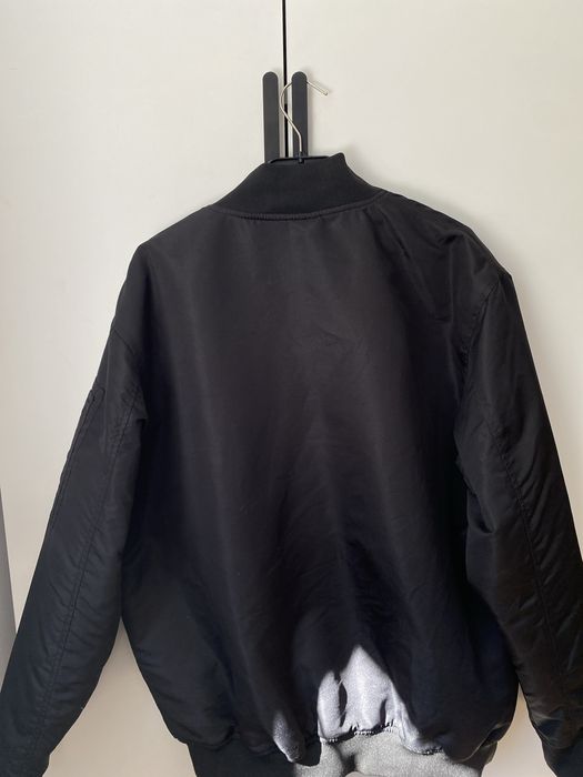 Бомбер жіночий розмір L