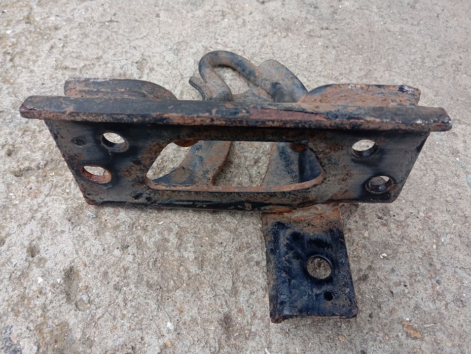 Крюк буксировочный Tucson JM