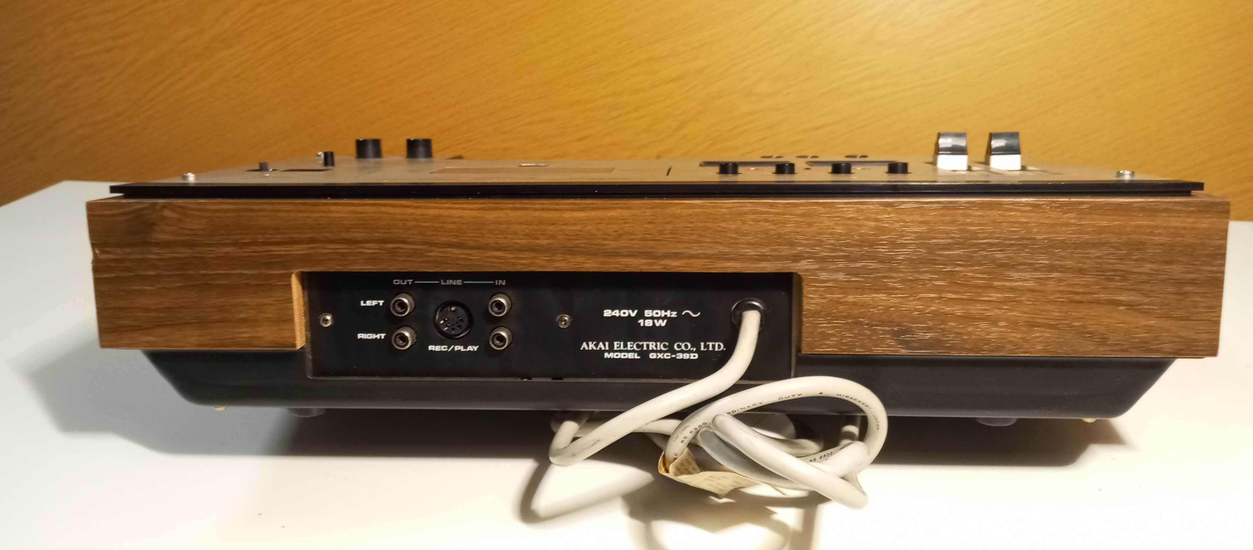 AKAI GXC - 39D Stereo Cassette Deck