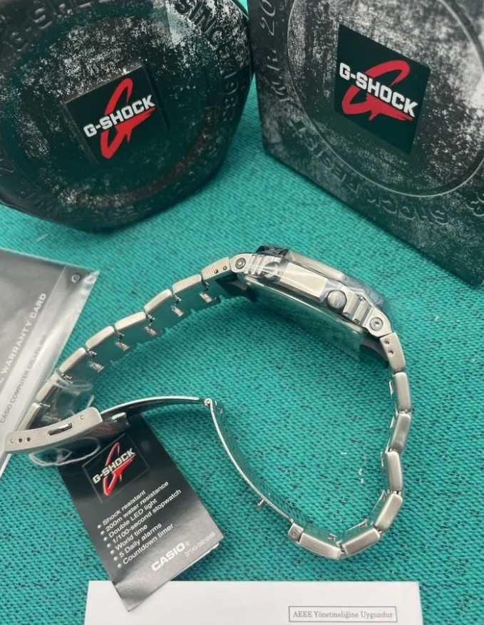 Часы наручные casio G-Shock GM-2110D-4A