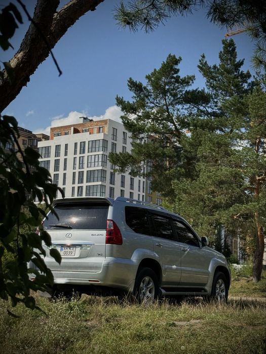 Lexus GX470 с газом в отличном состоянии