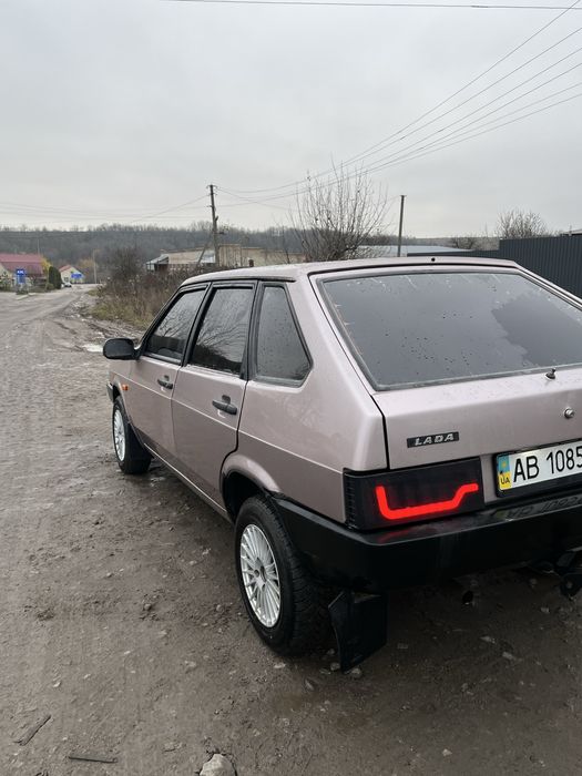 В продажу ваз 2109 в хорошому стані