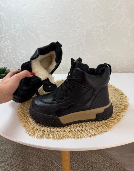 Ботінки, кросівки зима