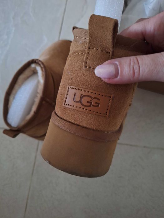 UGG platform mini. 38