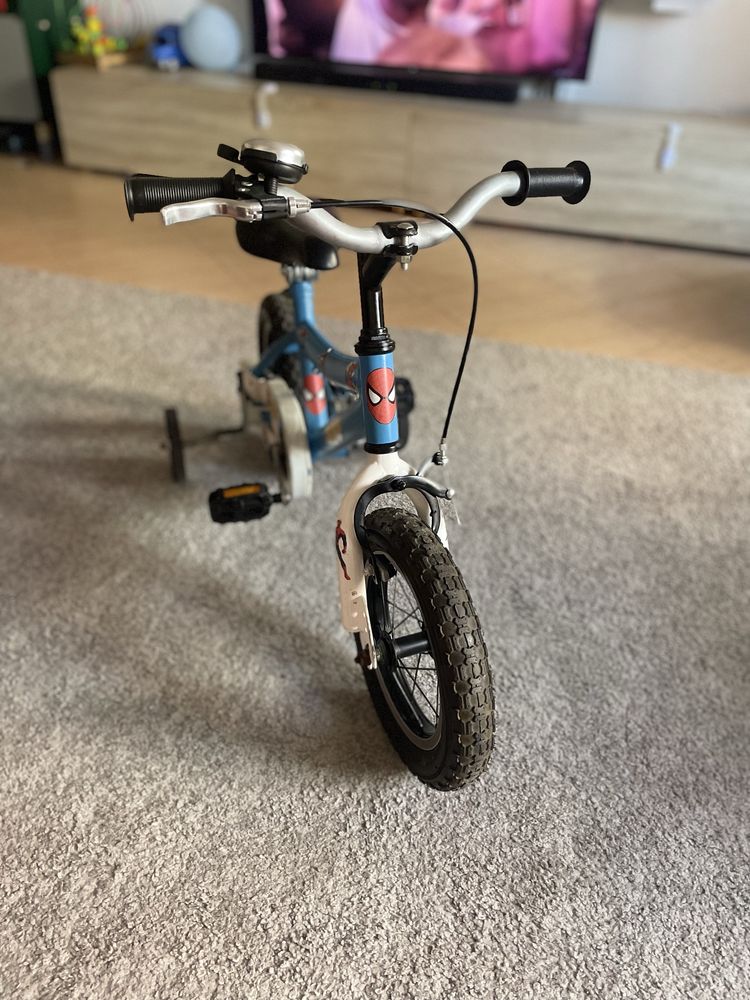 Bicicleta ar 12 esta impecável.