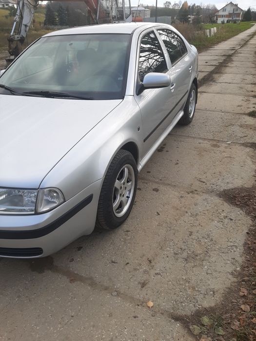Skoda Octavia Tour 1.9 tdi 100 km