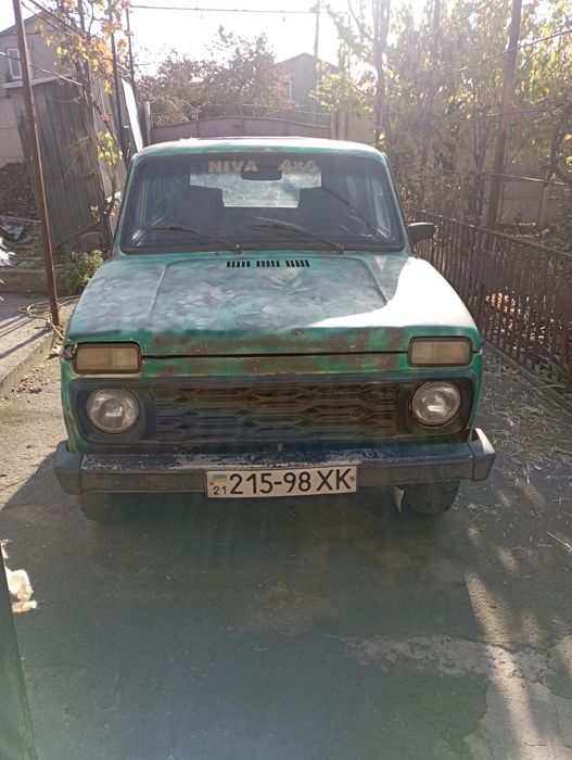 Авто легковие нива