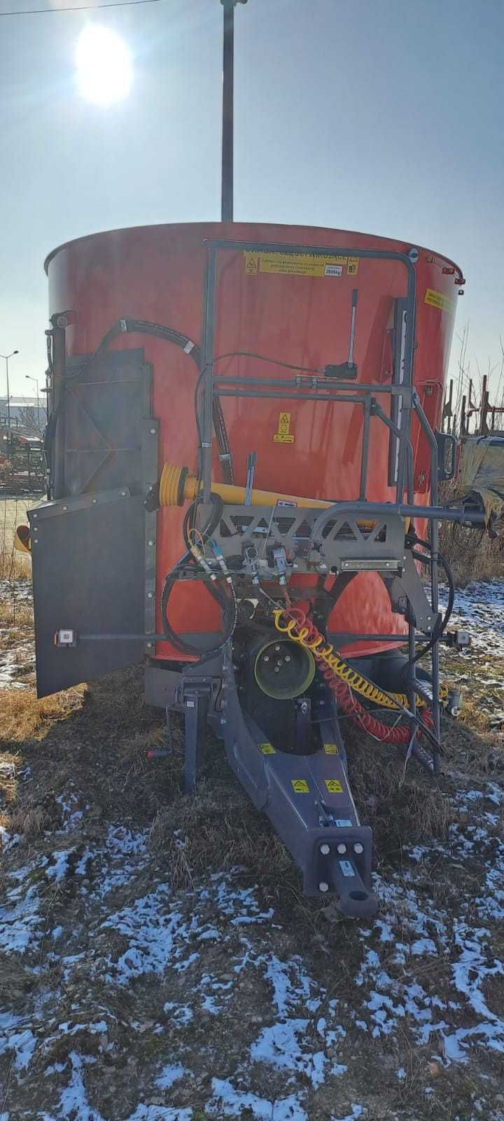 Wóz paszowy Bel-Mix Metal-Fach T 659 Obniżony - Paszowóz  10 m3