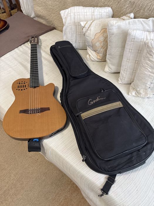 Guitarra Godin Multiac ACS SA - Nylon Midi