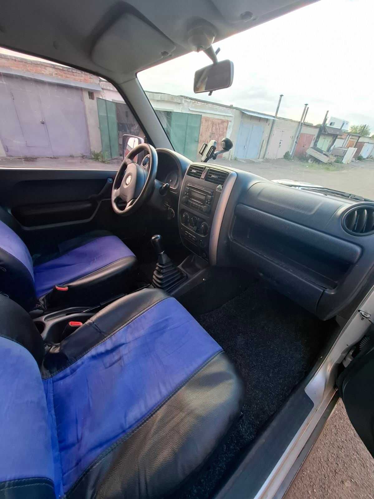 Suzuki Jimny 2010