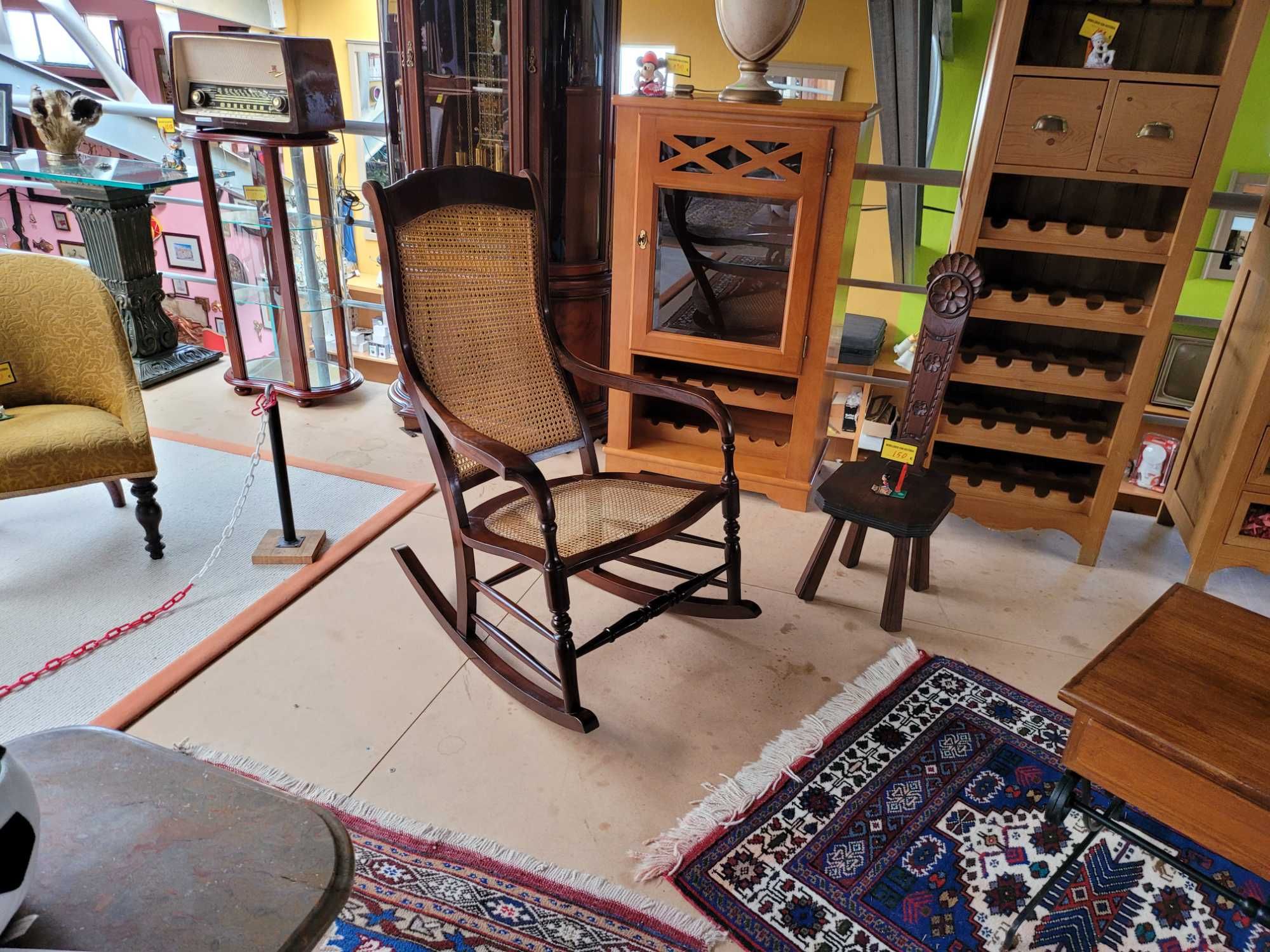 Cadeira de baloiço em madeira e palhinha - óptimo estado
