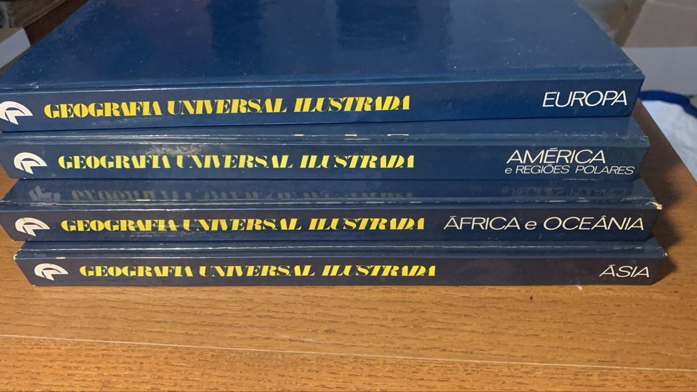 Colecção: Geografia Universal Ilustrada (4 Volumes)