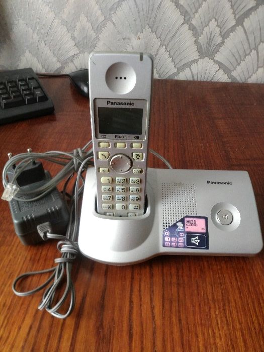 Телефоны.   .        .