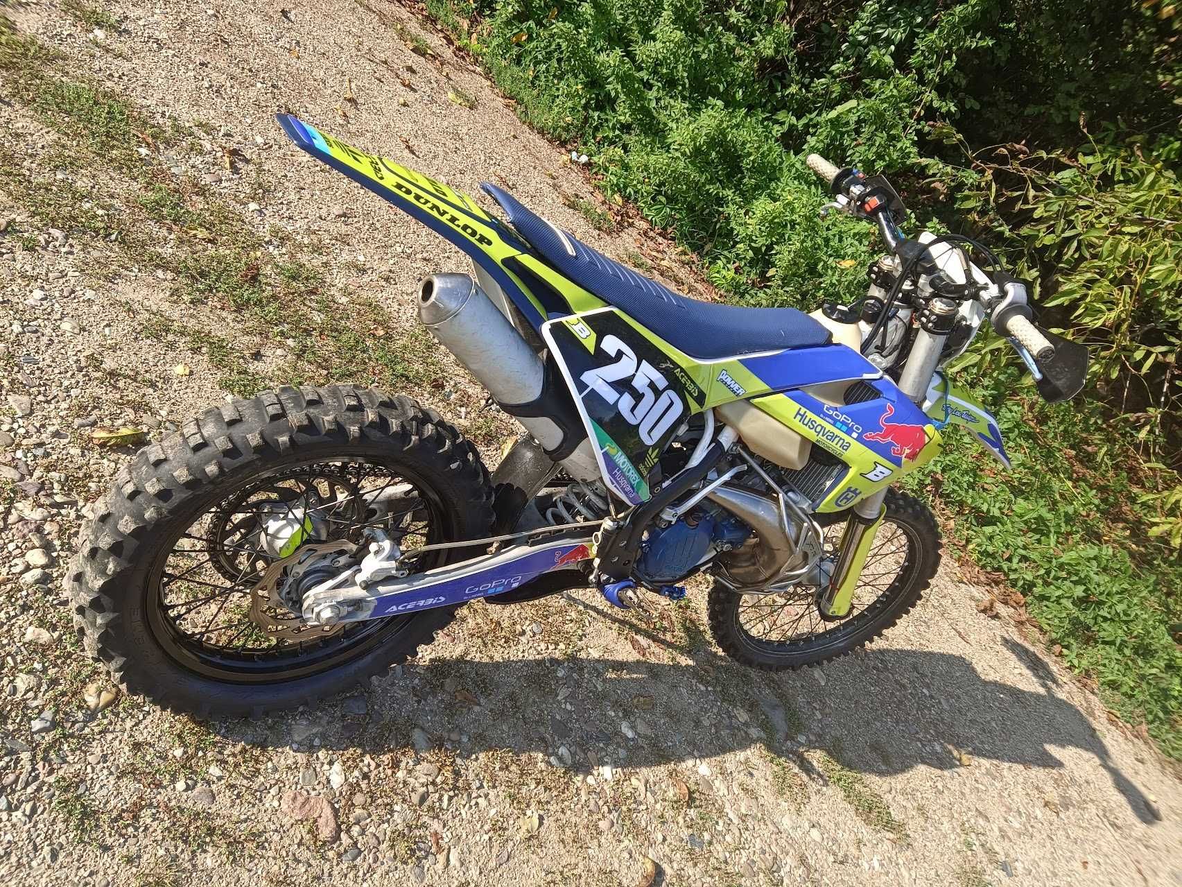 HUSQVARNA TE 250 Motocykl ENDURO 2T TPI Zarej na A2 ktm exc 300 gasgas