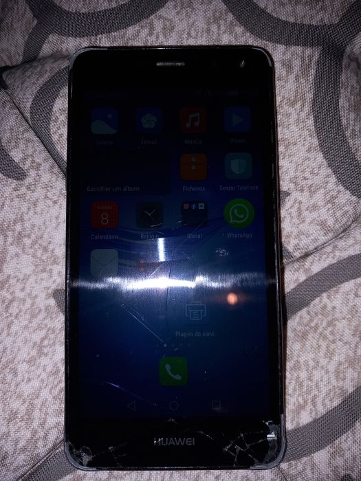 Telemóvel HUAWEI modelo MYA-L41