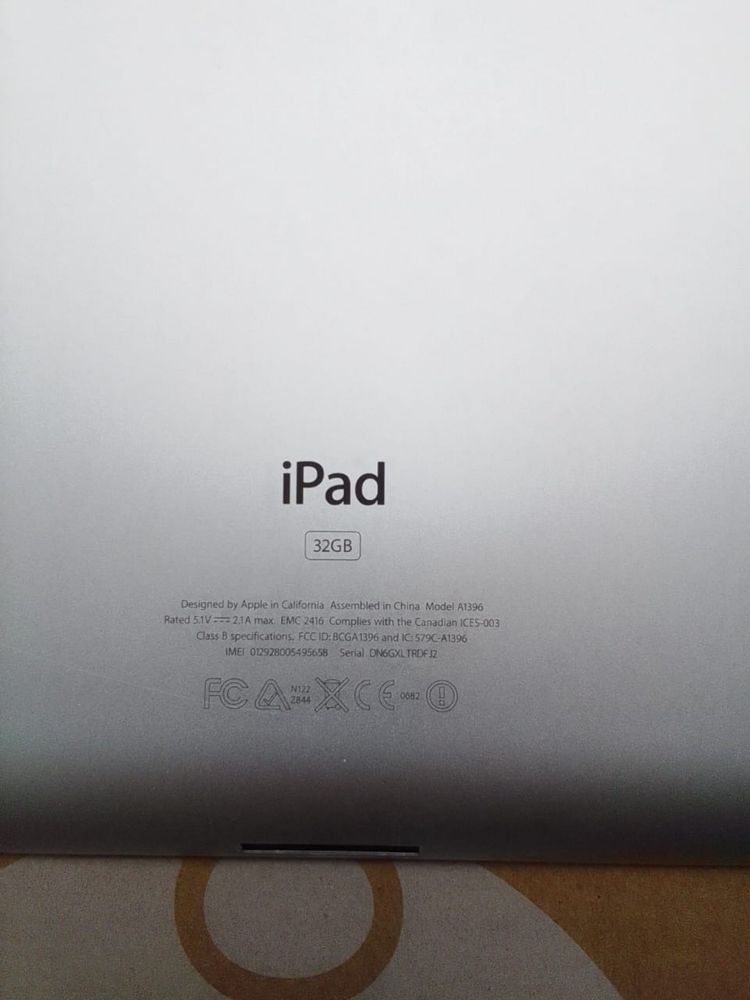 Планшет Ipad в гарному стані