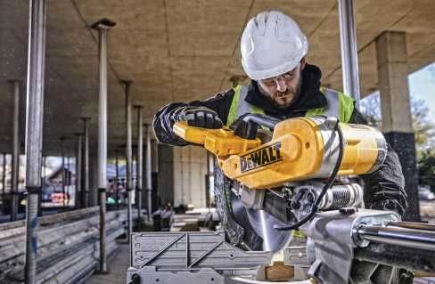 Пила торцювальна DeWALT DWS780 НОВА. ТОРГ!