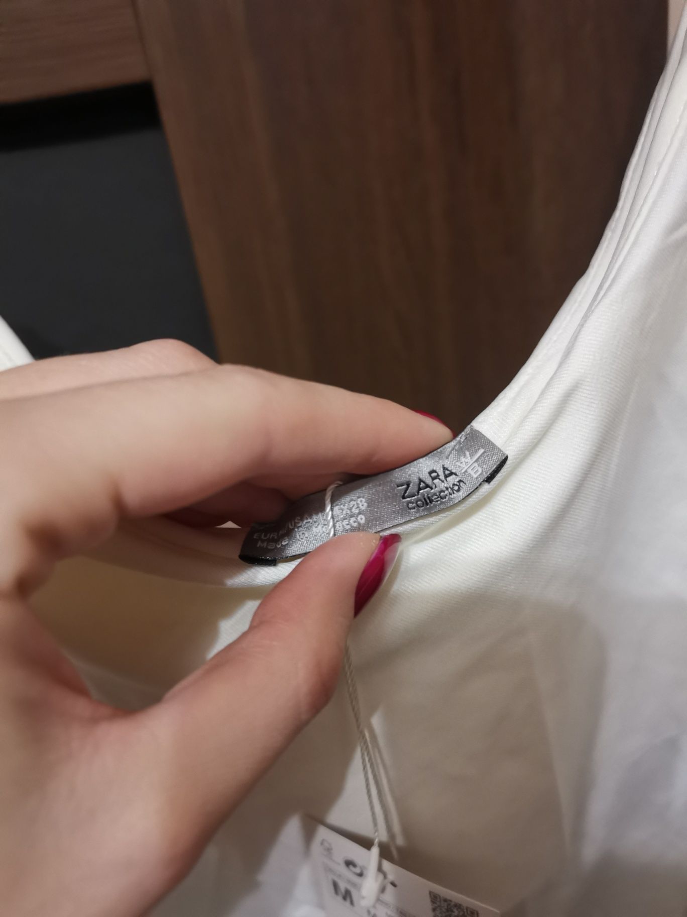Laserowo cięte body na jedno ramię hiszpanka zara