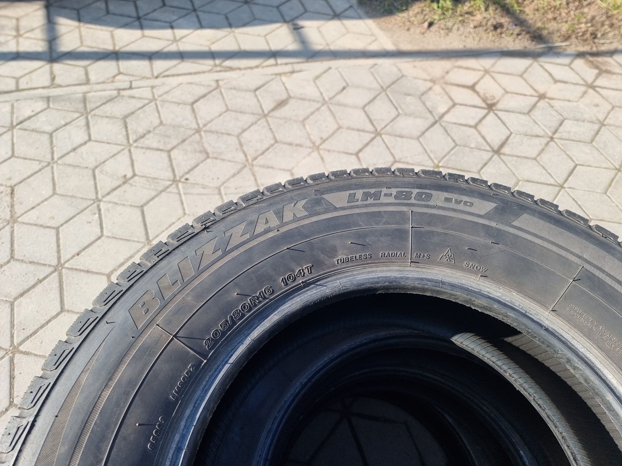 Комплект bridgestone 205.80.16 зима