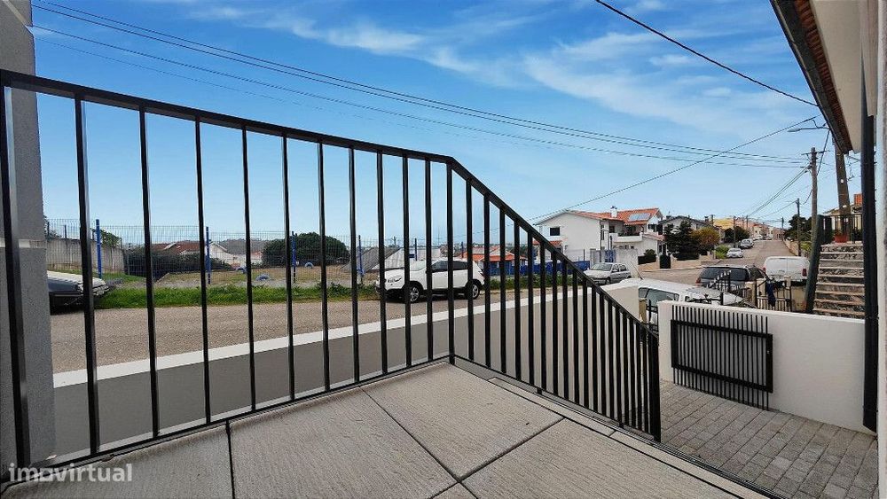 Moradia Geminada M3 em zona de Santa Clara