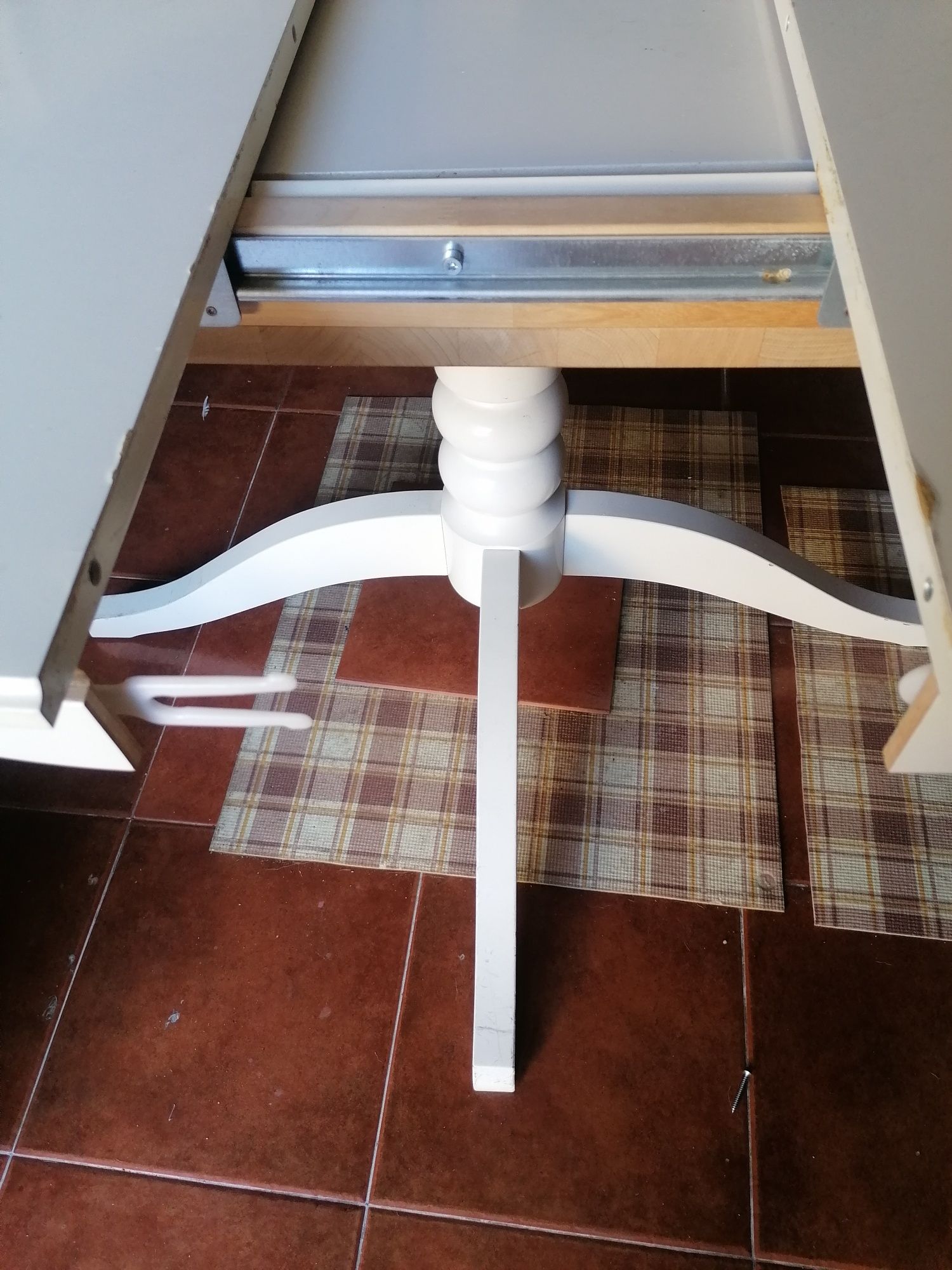 Mesa branca IKEA
