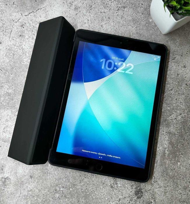 Планшет IPad 9 64gb + lte + чохол