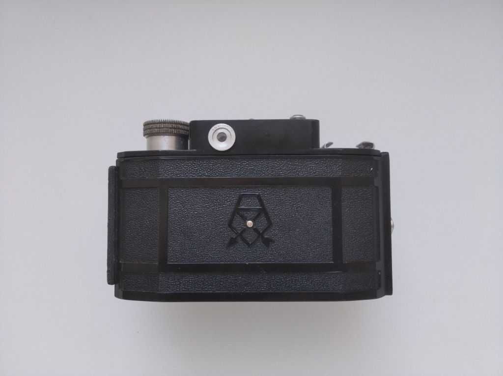 фотоаппарат Смена с кожаным футляром и фотоэкспонометром