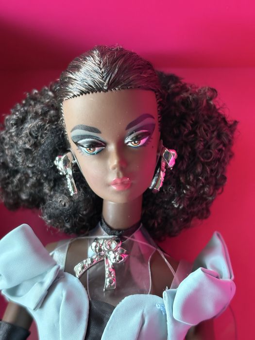 Barbie kolekcjonerska Signature Silkstone Fashion Model nr3