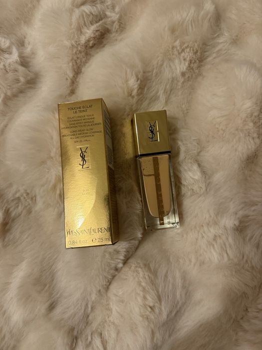 Yves Saint Laurent Touche Éclat Le Teint Podkład B20