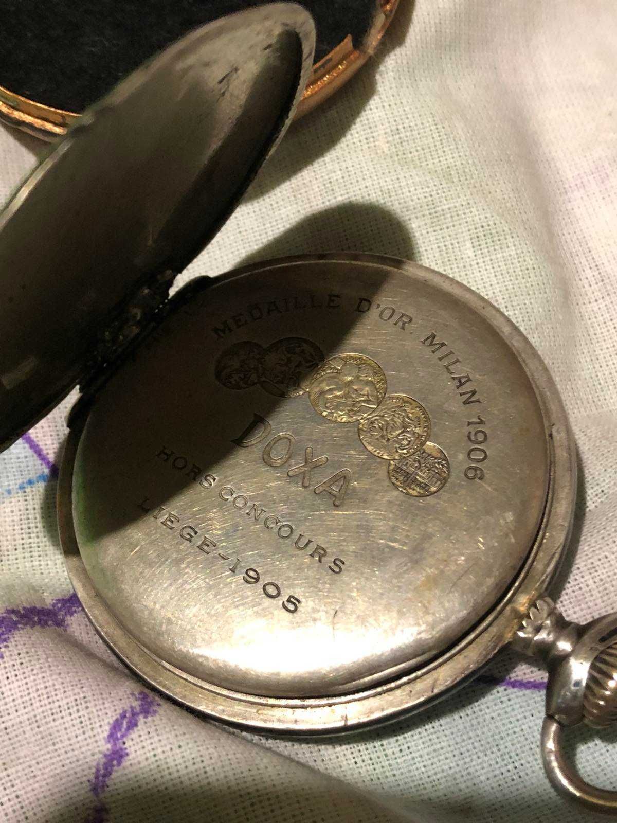ТРОФЕЙНЫЕ  серебрянные Швейцарские часы DOXA.
