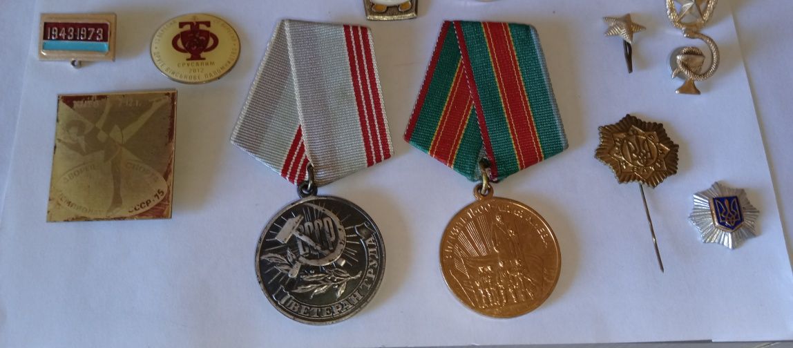 До вашої уваги різних вподобань значки. Вибираємо!