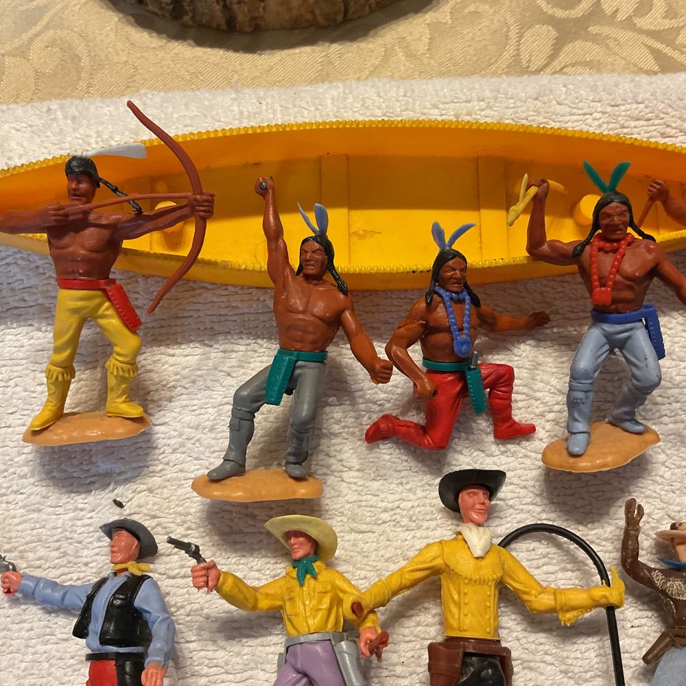 Bonecos Timpo Toys cowboys e indios